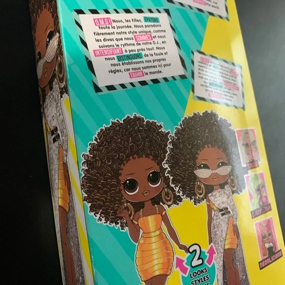 LOL Surprise OMG Royal Bee Fashion Doll with Multiple Surprises - Picture 9 of 10